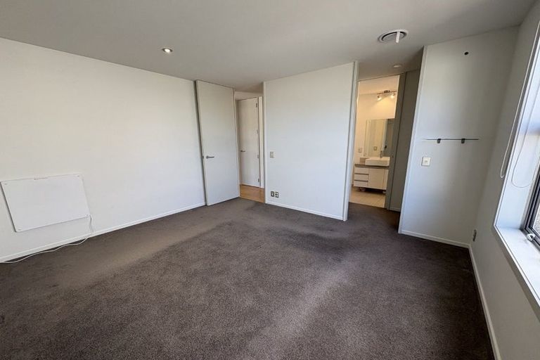 Photo of property in 6 Otonga Heights, Maungaraki, Lower Hutt, 5010