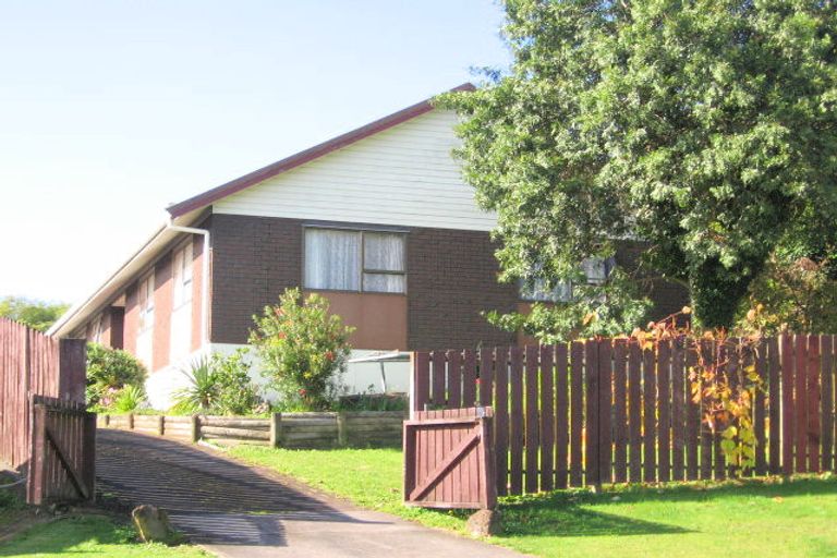 Photo of property in 12 Sentosa Place, Clover Park, Auckland, 2019