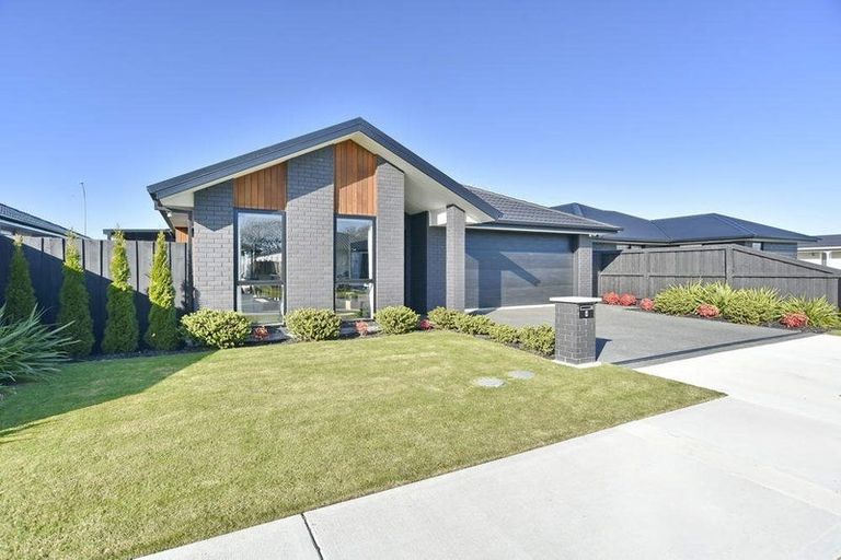 Photo of property in 4 Croydon Street, Woodend, 7610