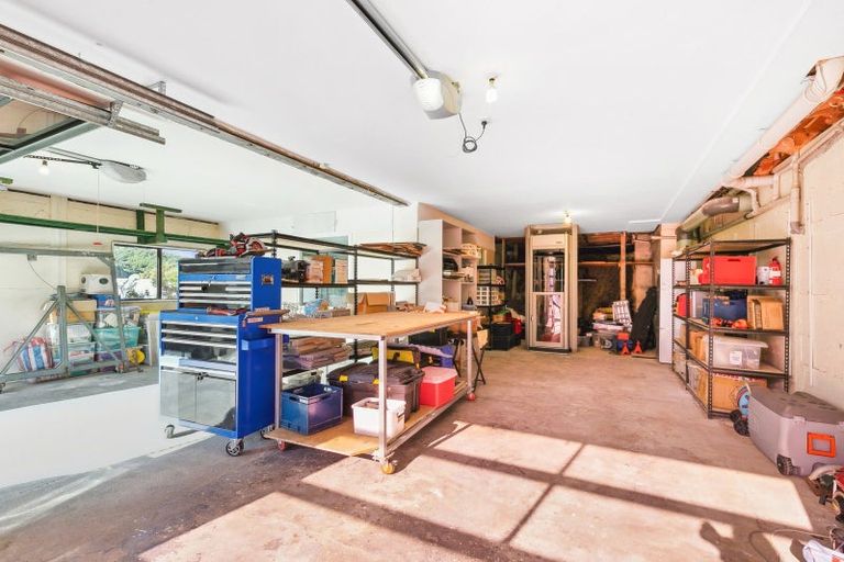 Photo of property in 19c Cave Road, Houghton Bay, Wellington, 6023