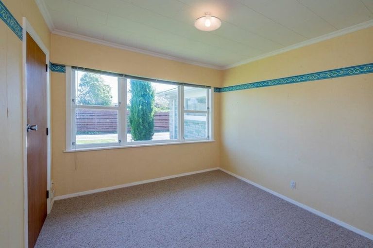 Photo of property in 25 Rimu Street, Waikanae, 5036