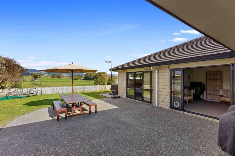 Photo of property in 82 The Drive, Paraparaumu Beach, Paraparaumu, 5032