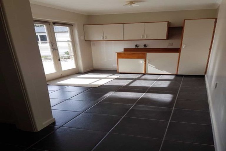 Photo of property in 8 Mahuri Road, Otatara, Invercargill, 9879