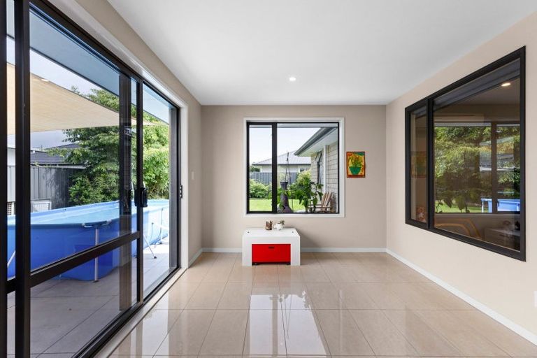 Photo of property in 56 Kapiti Drive, Poraiti, Napier, 4112