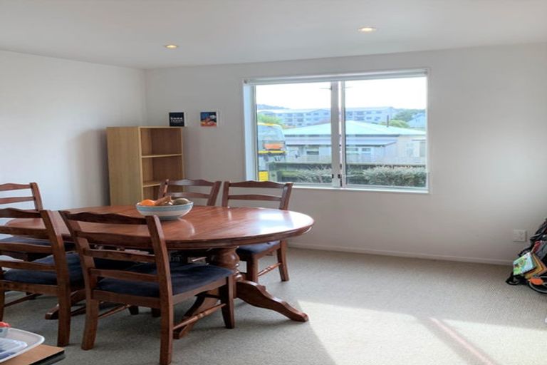 Photo of property in 1 Luxford Street, Berhampore, Wellington, 6023