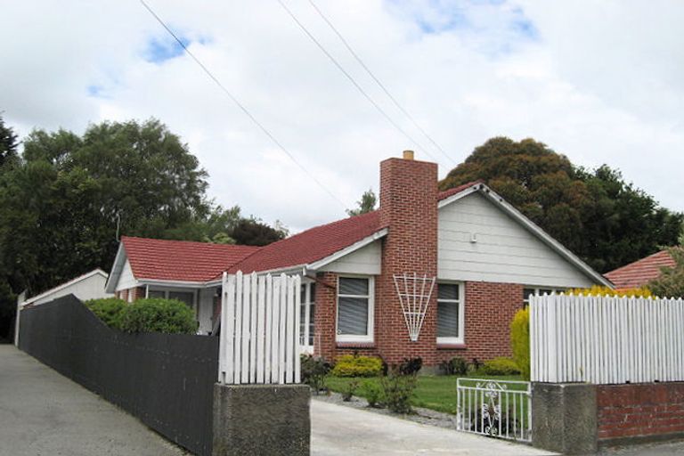 Photo of property in 302 Ilam Road, Burnside, Christchurch, 8053