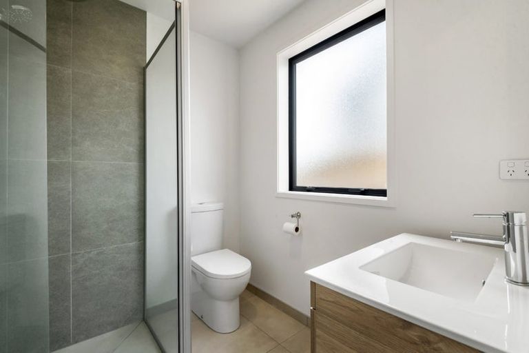 Photo of property in 17 Omahuru Road, Glenbrook, 2681