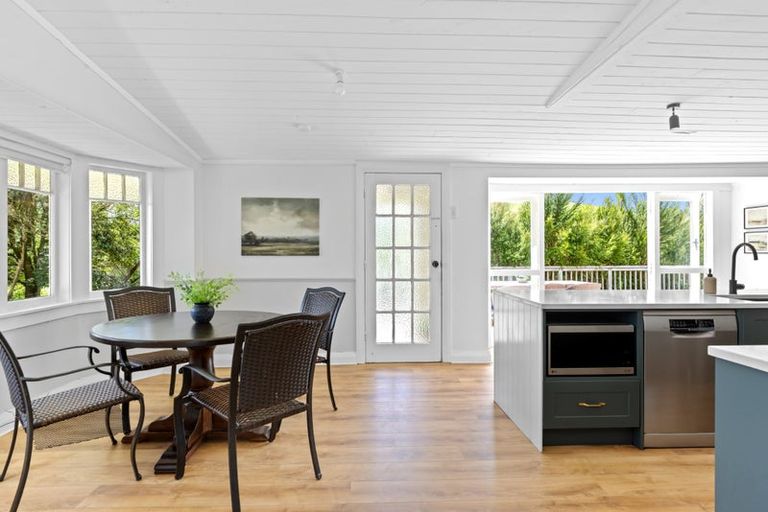 Photo of property in 310 Waiteitei Road, Wellsford, 0974