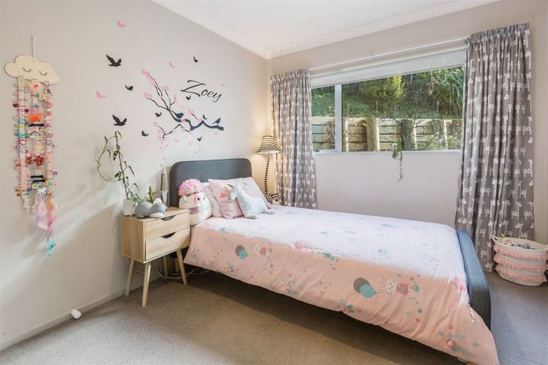 Photo of property in 14 Moonraker Place, Whitby, Porirua, 5024