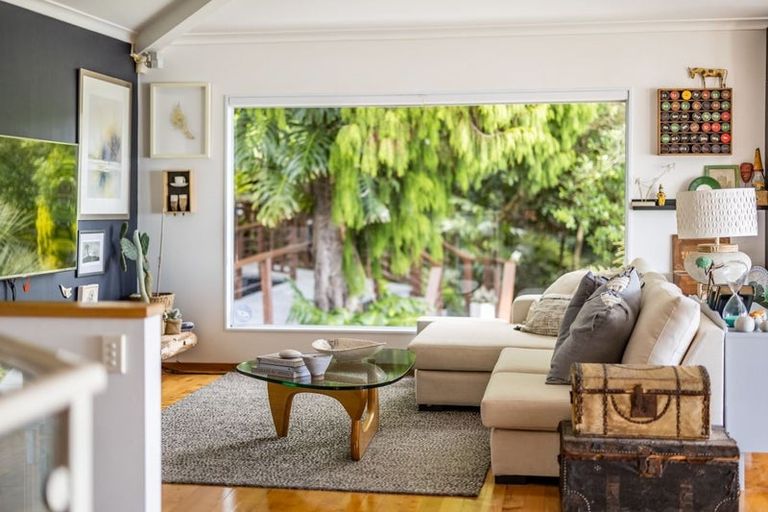 Photo of property in 13 English Bay Road, Opua, 0200