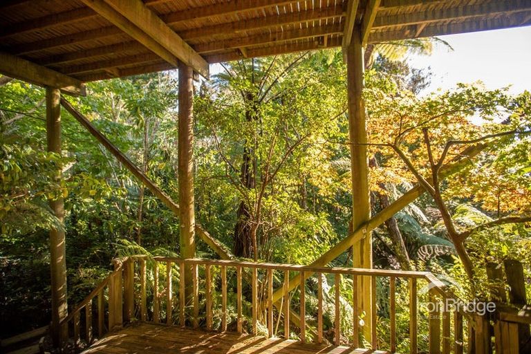 Photo of property in 6b Chatsworth Road, Silverstream, Upper Hutt, 5019