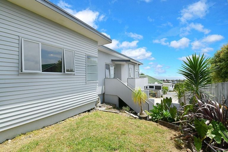 Photo of property in 37a Brightside Road, Stanmore Bay, Whangaparaoa, 0932