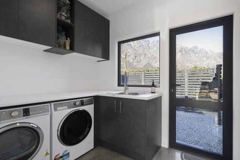 Photo of property in 9 Falconer Rise, Jacks Point, Queenstown, 9371