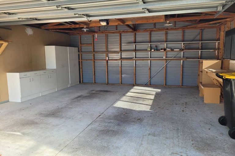 Photo of property in 12 Garrison Street, Carterton, 5713