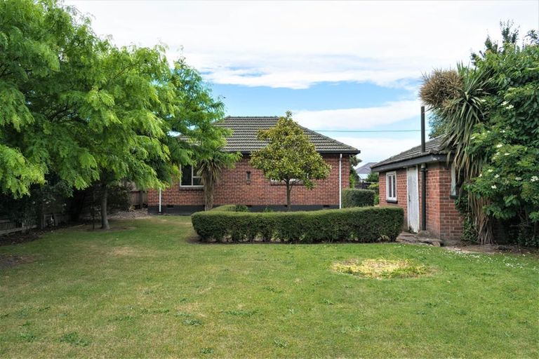 Photo of property in 220 Greers Road, Bryndwr, Christchurch, 8053