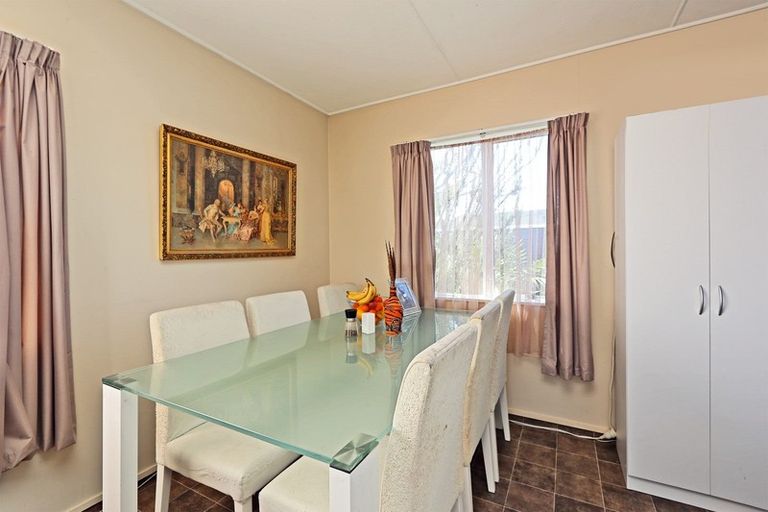 Photo of property in 8a Tukes Place, Greenmeadows, Napier, 4112