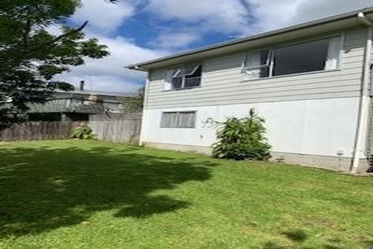 Photo of property in 66 Oaktree Avenue, Browns Bay, Auckland, 0630