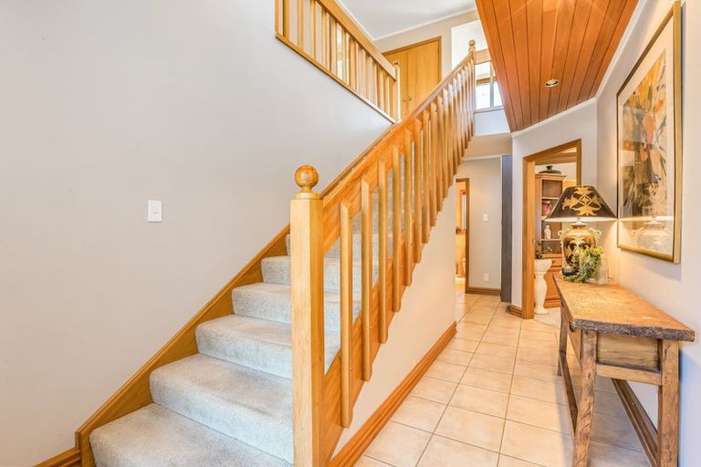 Photo of property in 2/54 Queens Grove, Hutt Central, Lower Hutt, 5010