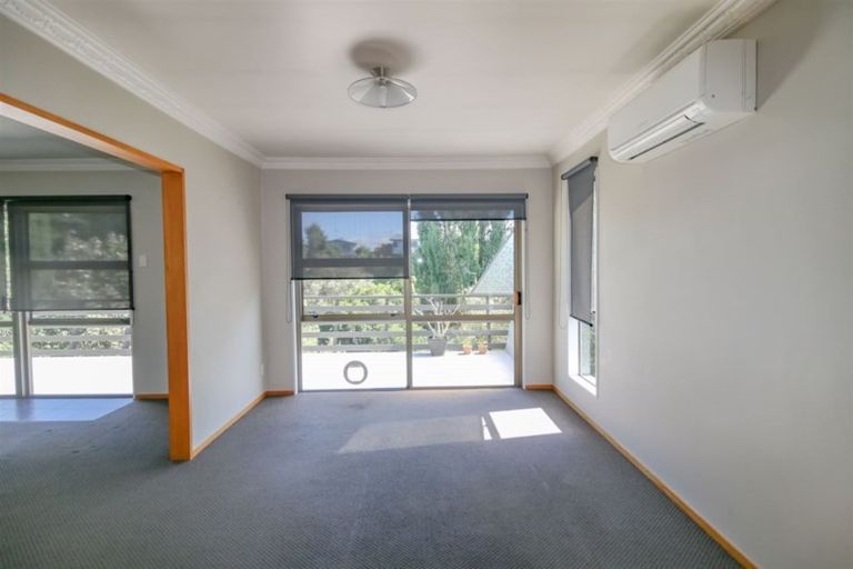 Photo of property in 24 Burtts Road, Durie Hill, Whanganui, 4500