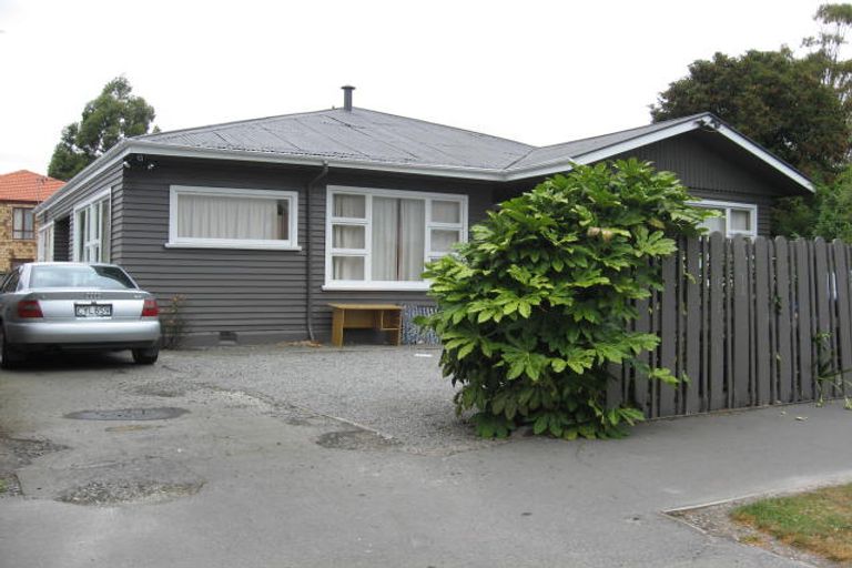 Photo of property in 12 Ilam Road, Upper Riccarton, Christchurch, 8041