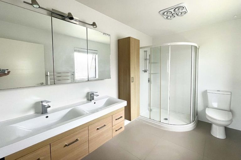 Photo of property in 13 Geranium Avenue, Flat Bush, Auckland, 2019