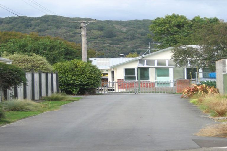 Photo of property in 9 Te Puni Grove, Elderslea, Upper Hutt, 5018
