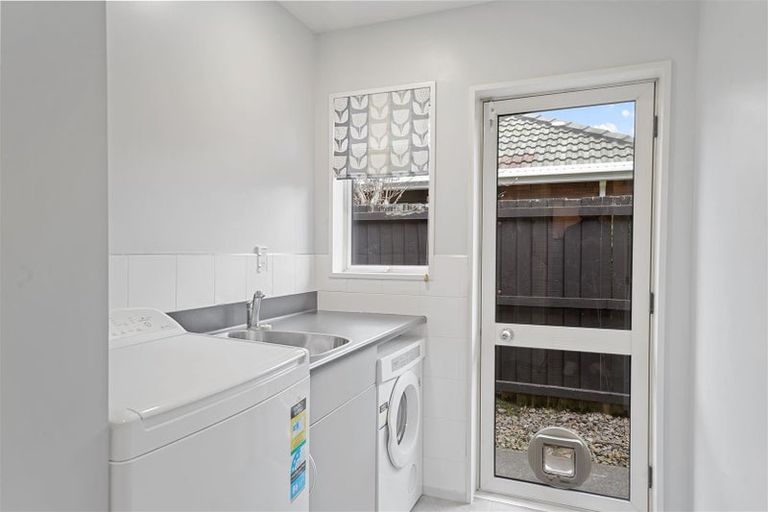 Photo of property in 43 Apsley Drive, Avonhead, Christchurch, 8042