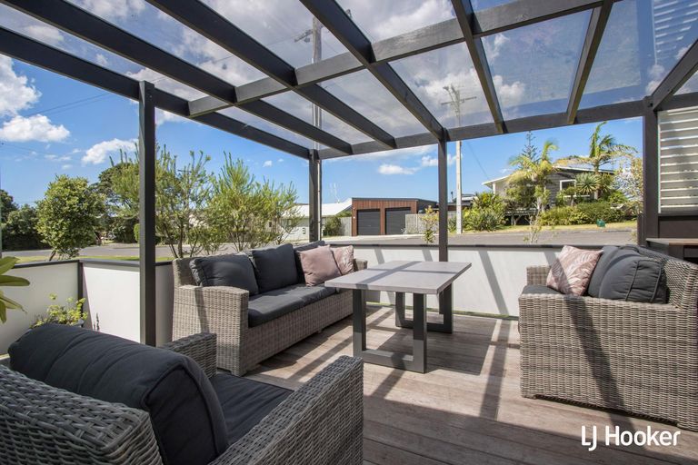 Photo of property in 7 Wallnutt Avenue, Waihi Beach, 3611