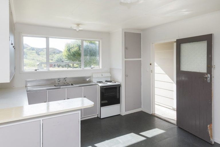 Photo of property in 3821 Waiapu Road, Tokomaru Bay, 4079