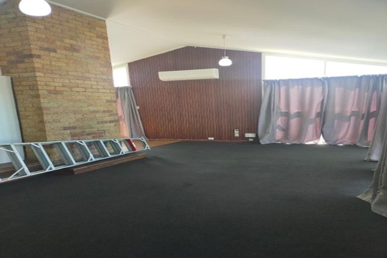 Photo of property in 97 Mcleod Road, Te Atatu South, Auckland, 0610