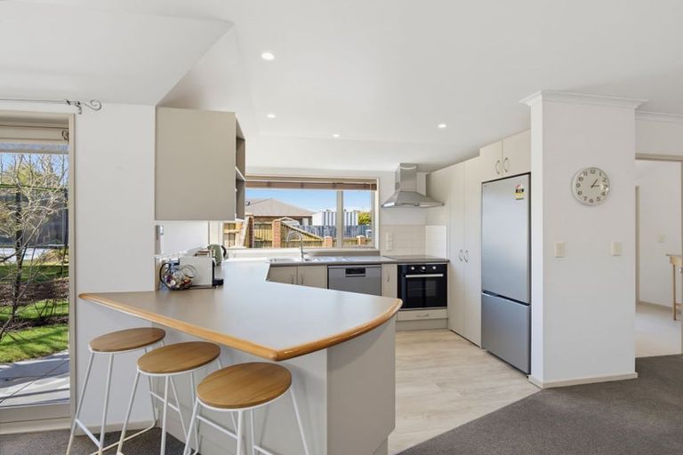 Photo of property in 33 Panckhurst Drive, Woodend, 7610
