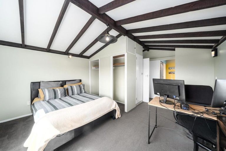 Photo of property in 16 Carluke Street, Paparangi, Wellington, 6037