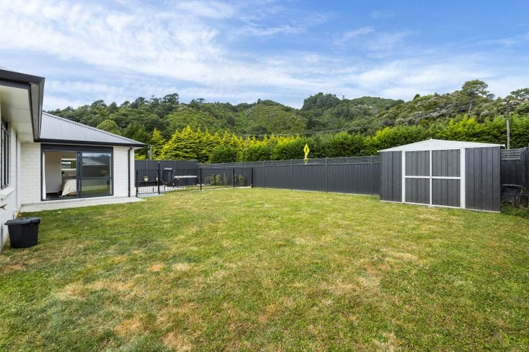 Photo of property in 25 Salisbury Crescent, Wallaceville, Upper Hutt, 5018