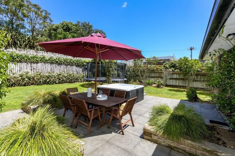 Photo of property in 1185f South Road, Oakura, 4314