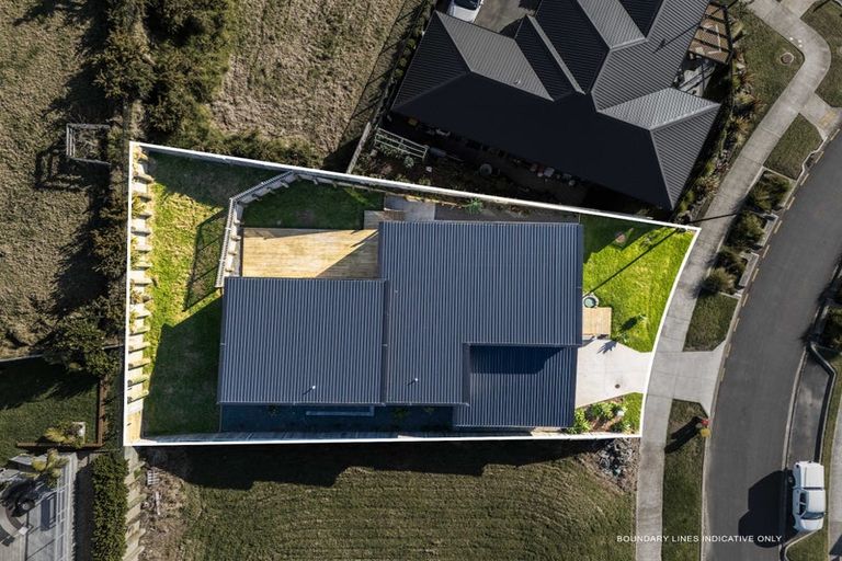 Photo of property in 16 Awa Avenue, Helensville, 0800