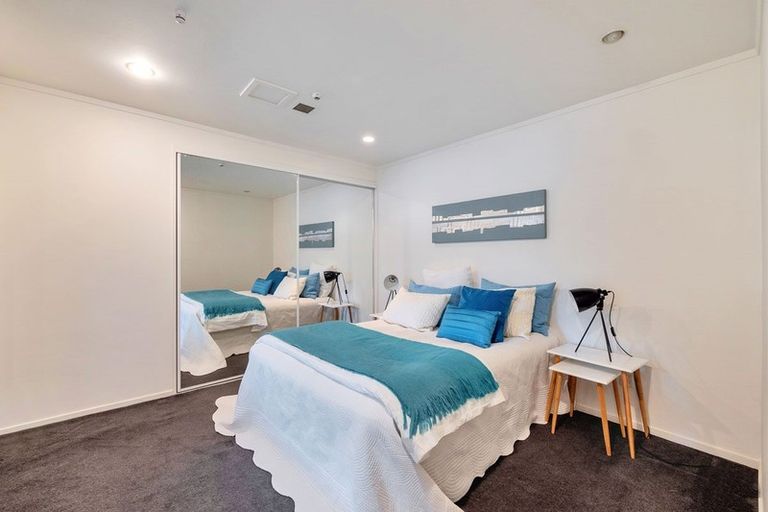 Photo of property in 1 Genesis Place, Flat Bush, Auckland, 2019