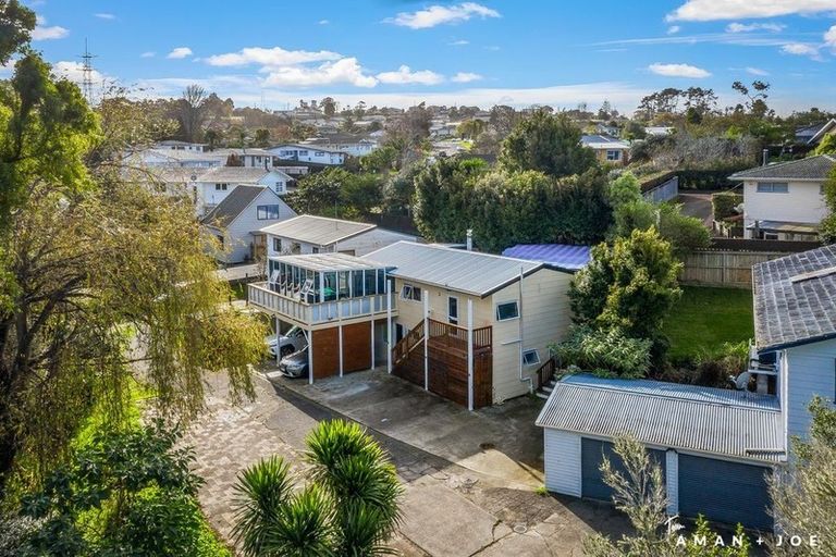 Photo of property in 2/6 Makora Road, Massey, Auckland, 0614