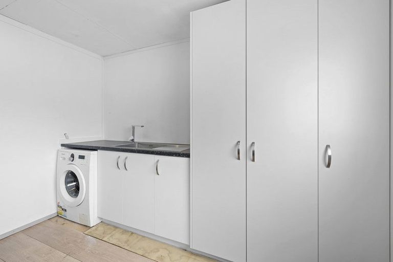 Photo of property in 28 Kingsford Street, Bell Block, New Plymouth, 4312