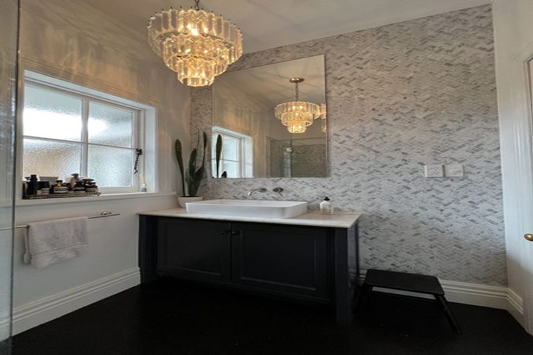 Photo of property in 2/2 Calliope Road, Devonport, Auckland, 0624