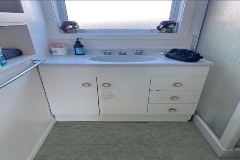 Photo of property in 14a Uenuku Avenue, Raglan, 3225