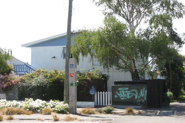 Photo of property in 2/46 Geraldine Street, Edgeware, Christchurch, 8013