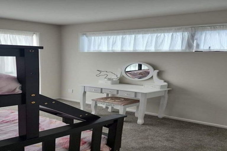 Photo of property in 117 Hutchinsons Road, Bucklands Beach, Auckland, 2014