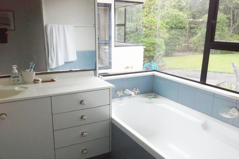 Photo of property in 26 Gilbert Street, New Plymouth, 4310