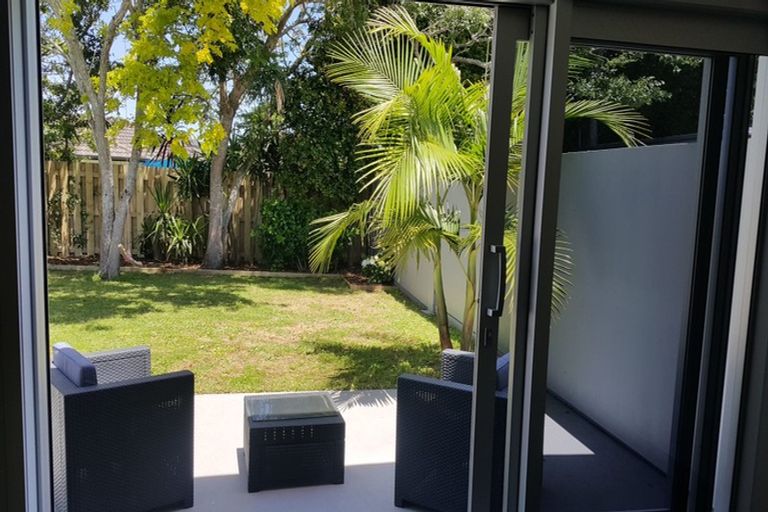 Photo of property in 2/249 One Tree Point Road, One Tree Point, 0118