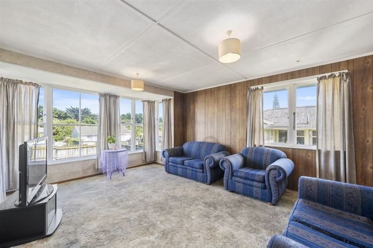 Photo of property in 58 Kokiri Crescent, Waitangirua, Porirua, 5024