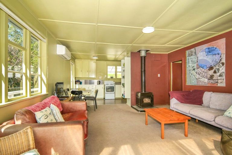 Photo of property in 5 Main Rd Ngakawau, Ngakawau, 7824