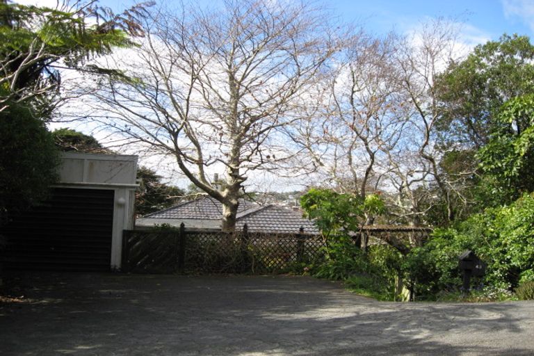 Photo of property in 43 Chamberlain Road, Karori, Wellington, 6012