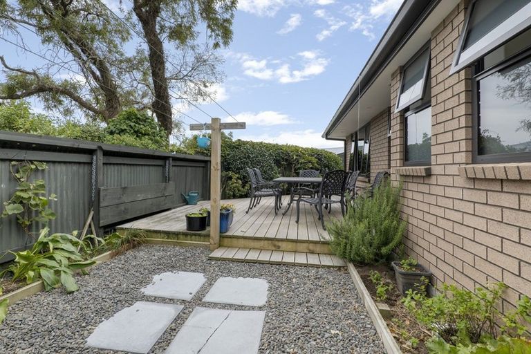 Photo of property in 14a Tukapa Street, Westown, New Plymouth, 4310