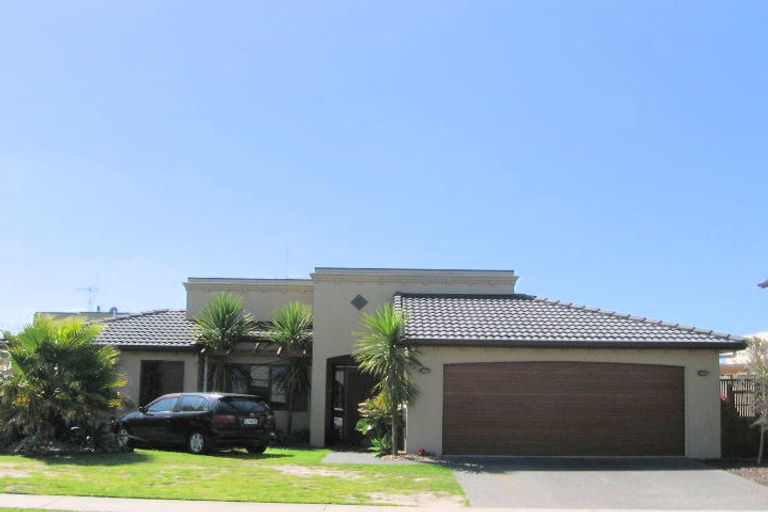 Photo of property in 51 Wairakei Avenue, Papamoa Beach, Papamoa, 3118