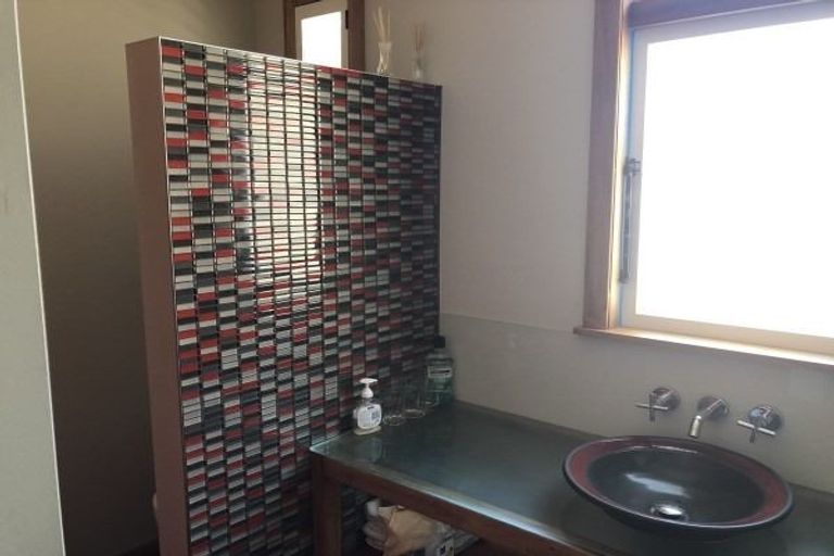 Photo of property in 32 Hardie Street, Hokowhitu, Palmerston North, 4410